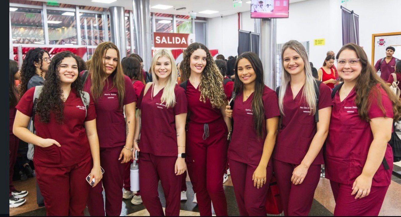 Estudantes da UMAX